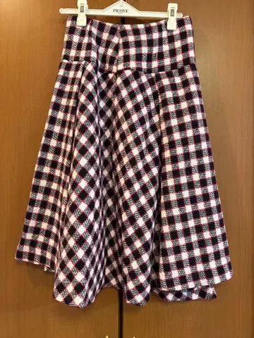 Chesty 체스티 체크 무늬 플레어 스커트 비대칭