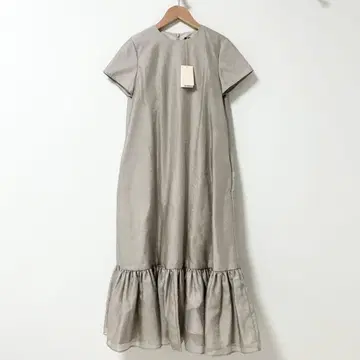 미사용 새상품 트루 바이 마리코 오이카와 pose 롱 원피스 베이지