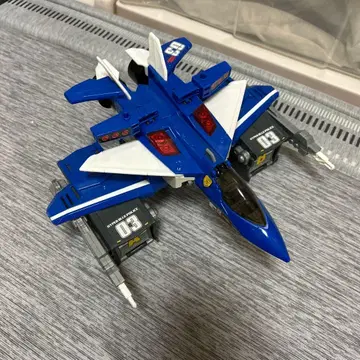 하이퍼 블루 폴리스 스톰 라이너