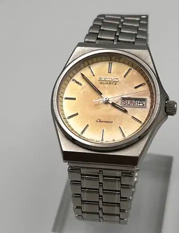 세이코 쿼츠 손목시계 골드 다이얼