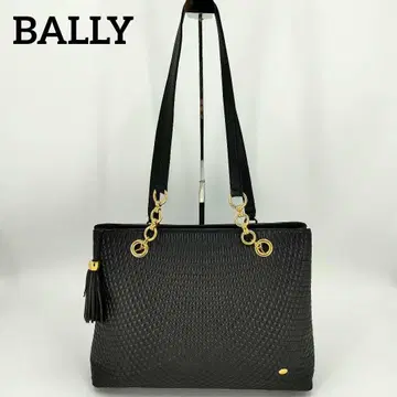 새상품급 발리 숄더백 퀼팅 토트 A4 블랙