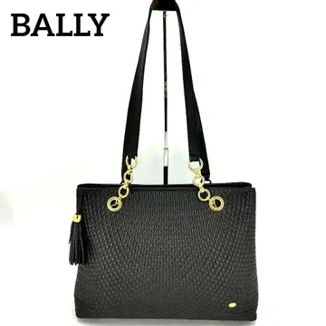 새상품급 발리 숄더백 퀼팅 토트 A4 블랙