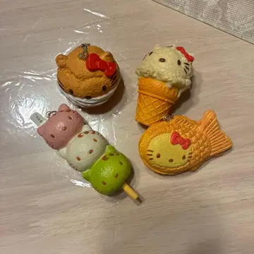 헬로키티 키링 세트