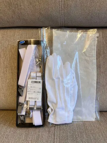 화이트 서스펜더 팔 벨트 장갑 커프스 손수건 세트 결혼식