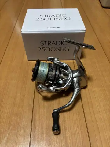 SHIMANO STRADIC 2500SHG 스피닝 릴
