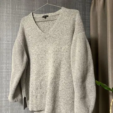 INDIVI 그레이 V넥 니트 13