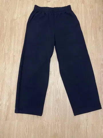 유니클로 C 맨투맨 와이드 팬츠 블랙