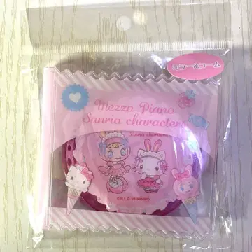 메조 피아노 산리오 캐릭터즈 거울 & 빗