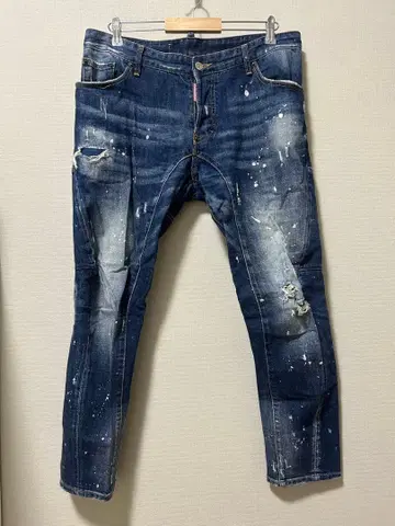 DSQUARED2 데미지 데님 사이즈 52