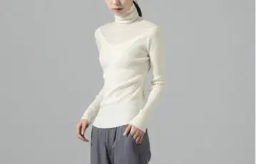 챠코트 발레 시어 니트 하이넥 니트 화이트
