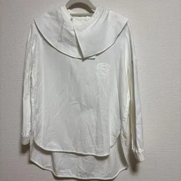 sirone 카라 부착 블라우스