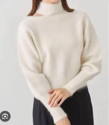 셀포드 퍼라이크 원숄더 니트 화이트