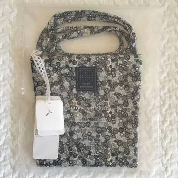 [새상품] 미나 페르호넨 포켓 백 skyful 1점 한정