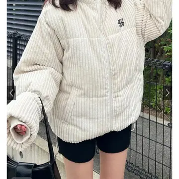 그레일 로고 자수 코듀로이 다운 자켓 아이보리