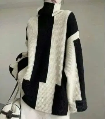 SEN TOKYO 오버 사이즈 하이넥 스트라이프 스웨터