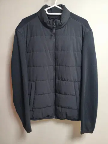ZARA 라이트 패딩 자켓 사이즈 M