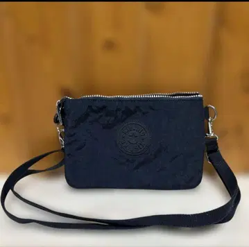 Kipling 네이비 숄더백