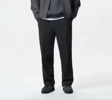 유니클로 턱 와이드 팬츠 블랙 S 461614