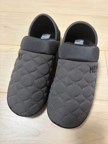 MEI 퀼트 모크 슈즈 그레이 L 사이즈