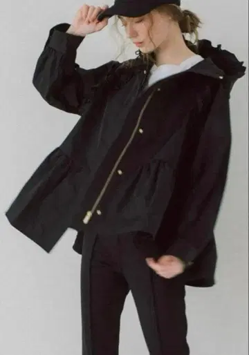 메종 드 돌체 마운틴 후드티