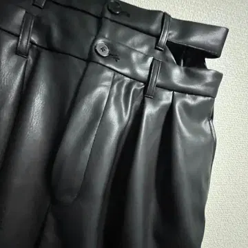 HARE 인조 가죽 더블 허리 팬츠