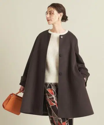 BEAUTY & YOUTH 플레어 코트