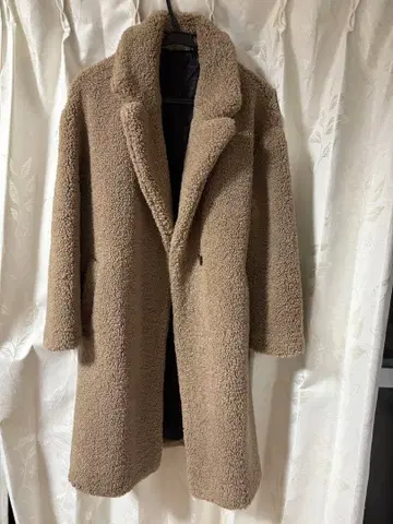 보아 소재 베이지 롱 코트