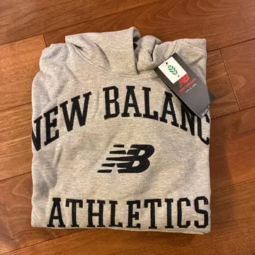 [ 미사용 새상품 ] New Balance 후드티 S 정가 14,960엔