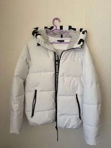 SUREVE 화이트 다운 자켓 M