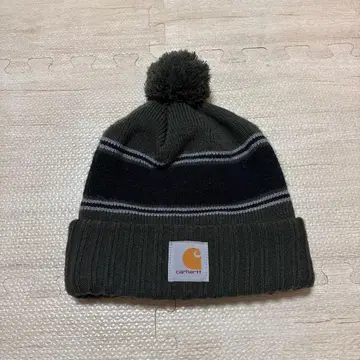Carhartt 폼폼 포함 니트 모자