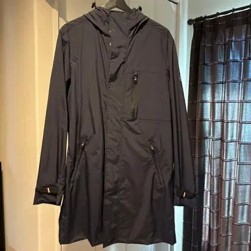 벤츠와 타미힐피거의 콜라보 상품입니다.