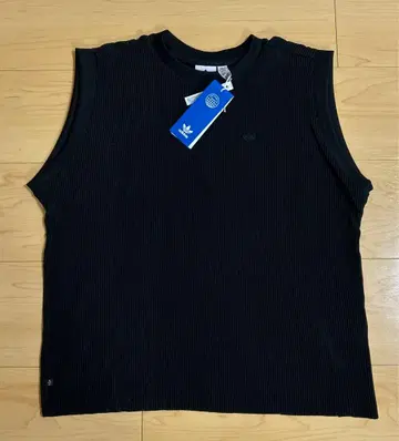 새상품 adidas 탱크탑 슬리브리스 S size