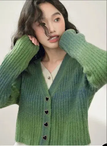 KUOSE 그라데이션 가디건 스웨터