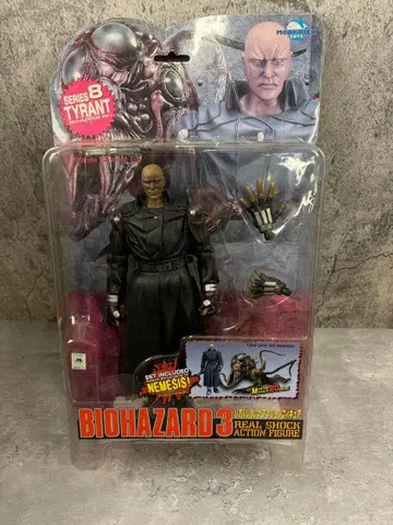 바이오하자드 3 타이런트 피규어