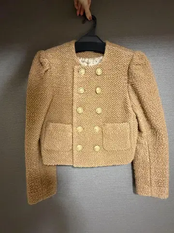 [ 거의 새상품 ] Cygne 카멜 자켓