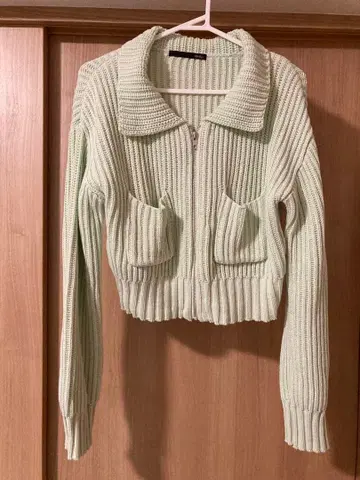 [헤더] 민트 그린 지퍼 리브 니트 가디건 숏 기장