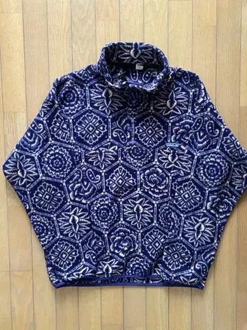 [ L 새상품급 네팔 헥사곤 ] patagonia 스냅 T 올 패턴