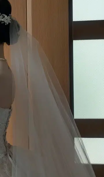 mirror mirror 롱 웨딩 베일 투명 튤 꽃 장식 포함