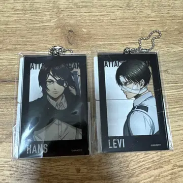 베이스야드 도쿄 진격의 거인 한지 리바이 아크릴 키링