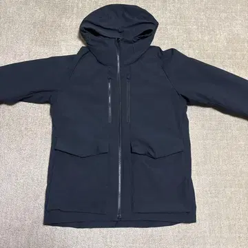 UNIQLO 블랙 다운 자켓 S