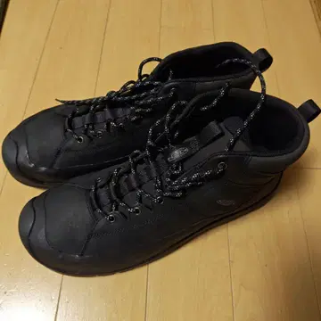 KEEN 하이컷 아웃도어 신발 블랙 32cm