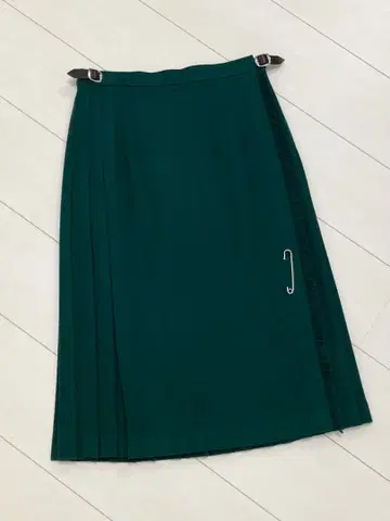 O'Neil of Dublin 플리츠 스커트 그린