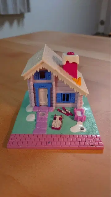 홀리 포켓 폴리타운 스키 롯지