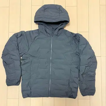유니클로 WARM PADDED S 그레이 다운 자켓