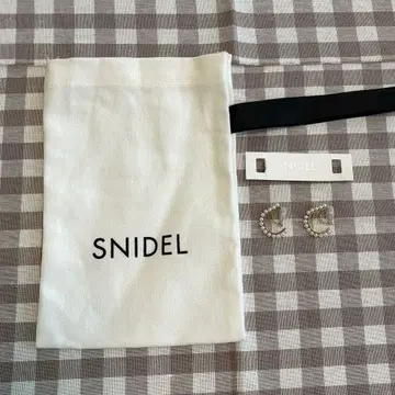 SNIDEL 펄 바리에 귀찌