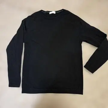 PLST 블랙 크루넥 스웨터