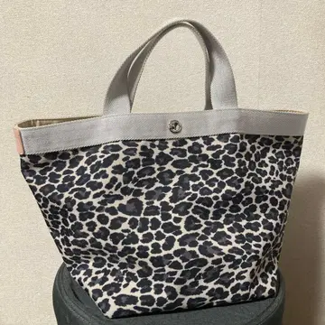 에르베샤 펠리에 Herve Chapelier 팬서 드라제 백 M