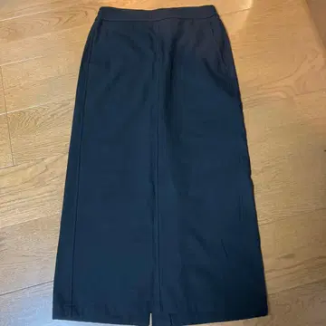 그린 라벨 블랙 올마이 기모 타이트 스커트 뒷 슬릿