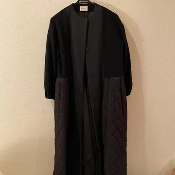 캐롤리나 그레이서 코트