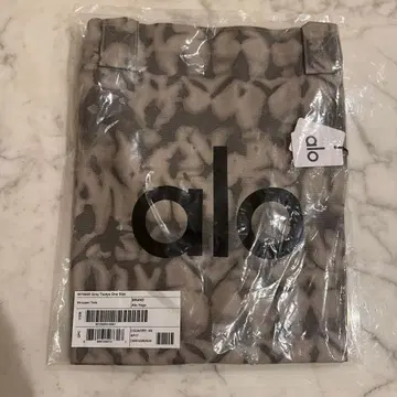 Alo yoga 토트백 그레이 타이다이